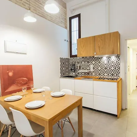 Amplio Apartamento De Diseno Precioso De Estilo Sevillano En Pleno Centro Exterior photo